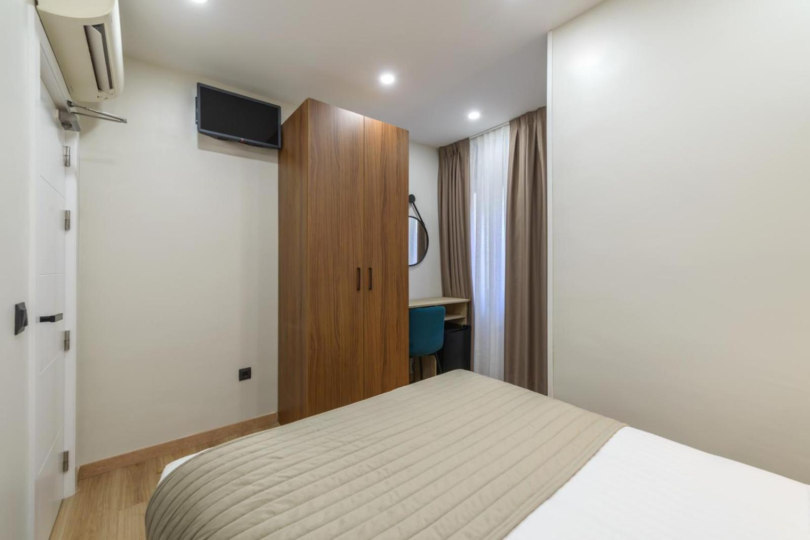 Hostal Sun Gate