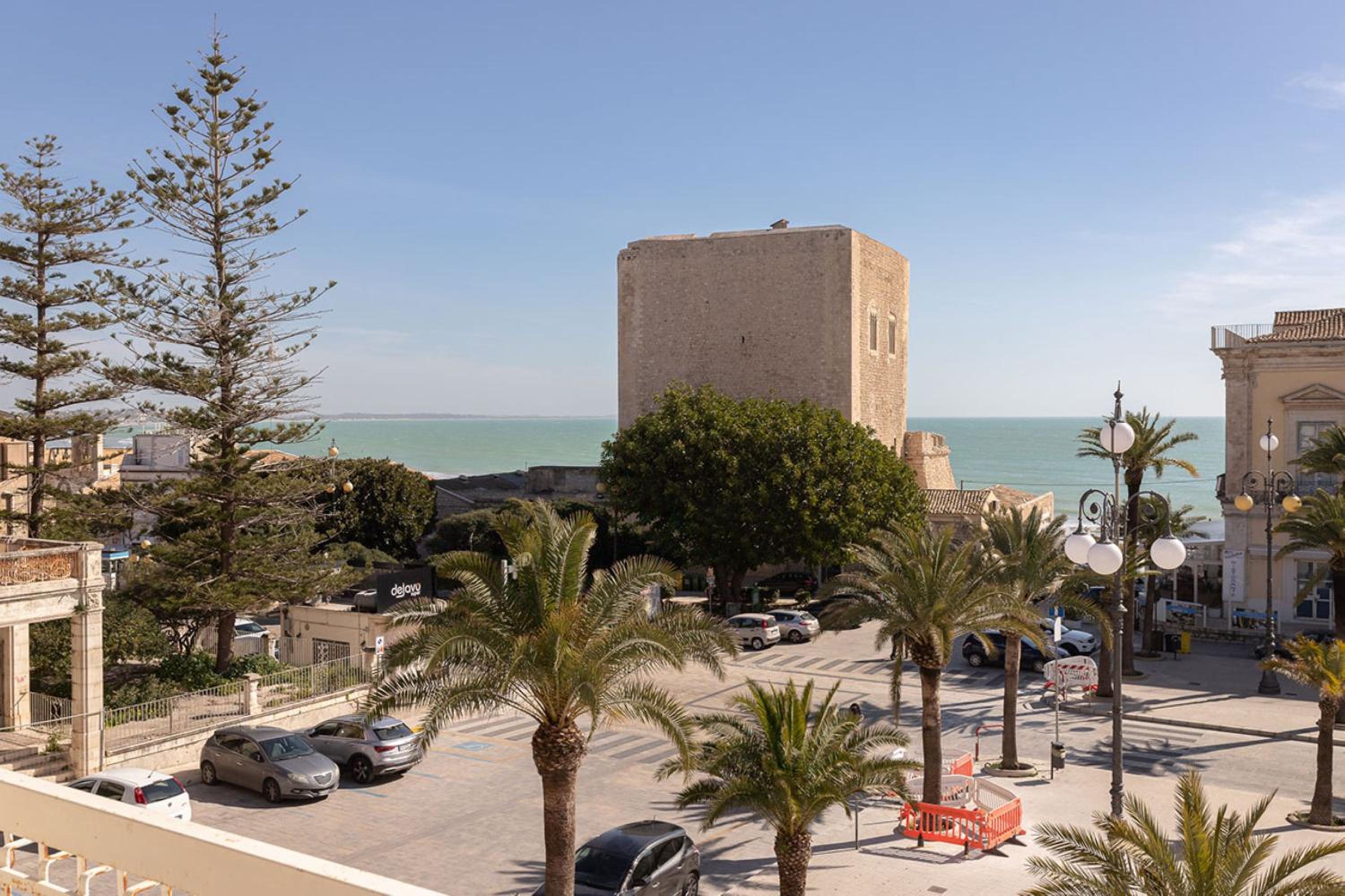 Torre del Mare Apartments view 4