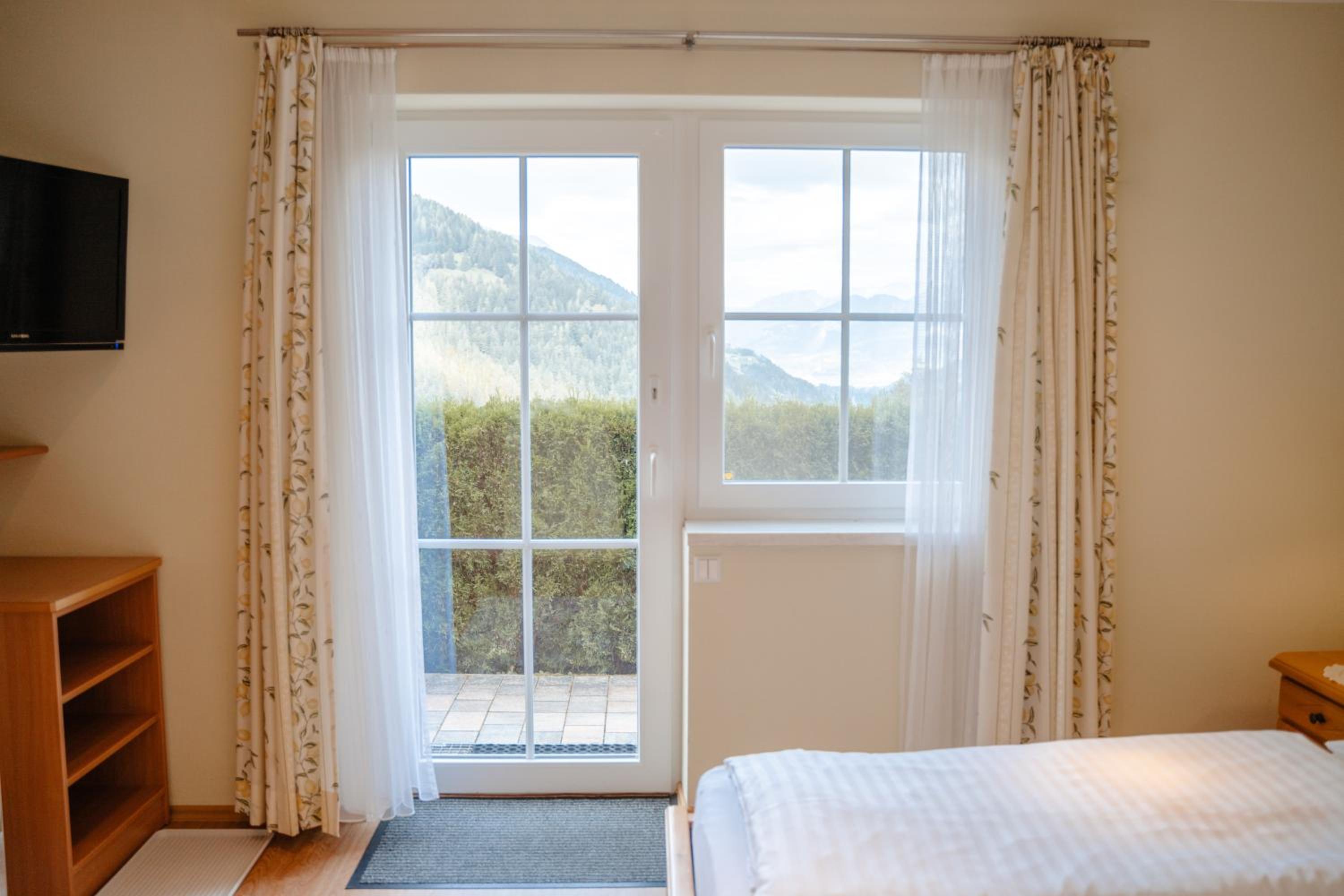 Ertlschweigerhaus Pension - Appartements - Zimmer