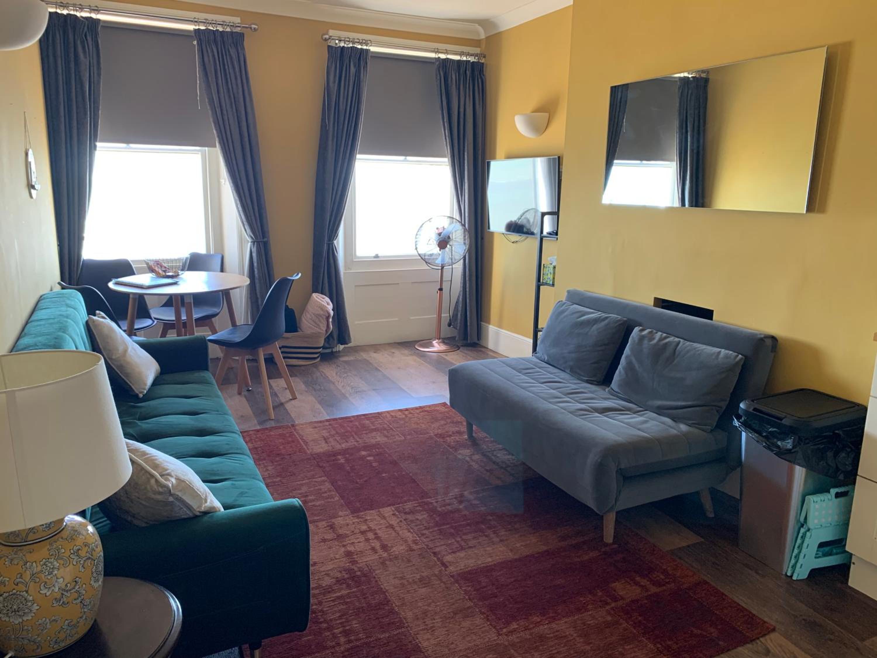 Beach View Apartment - Top floor sea view Ramsgate view 3