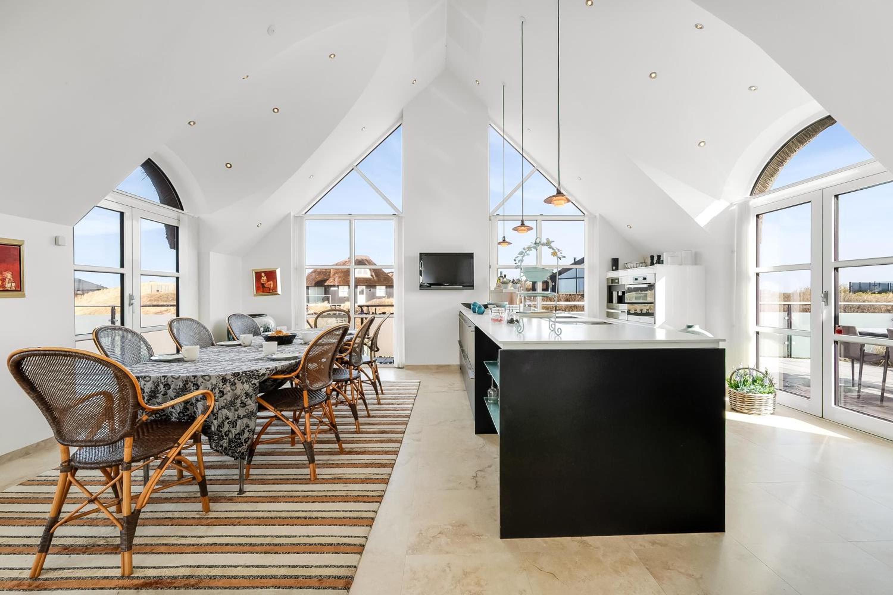 Unique Holiday Home For 10 People With A Large Outdoor Wellness Area - 1030 view 2