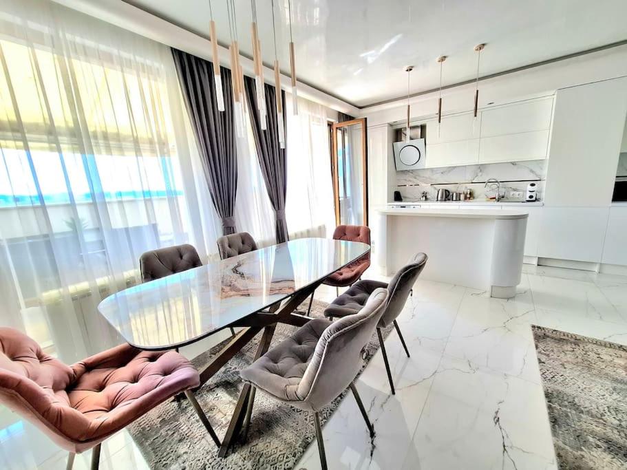 Spacious Prestige Penthouse