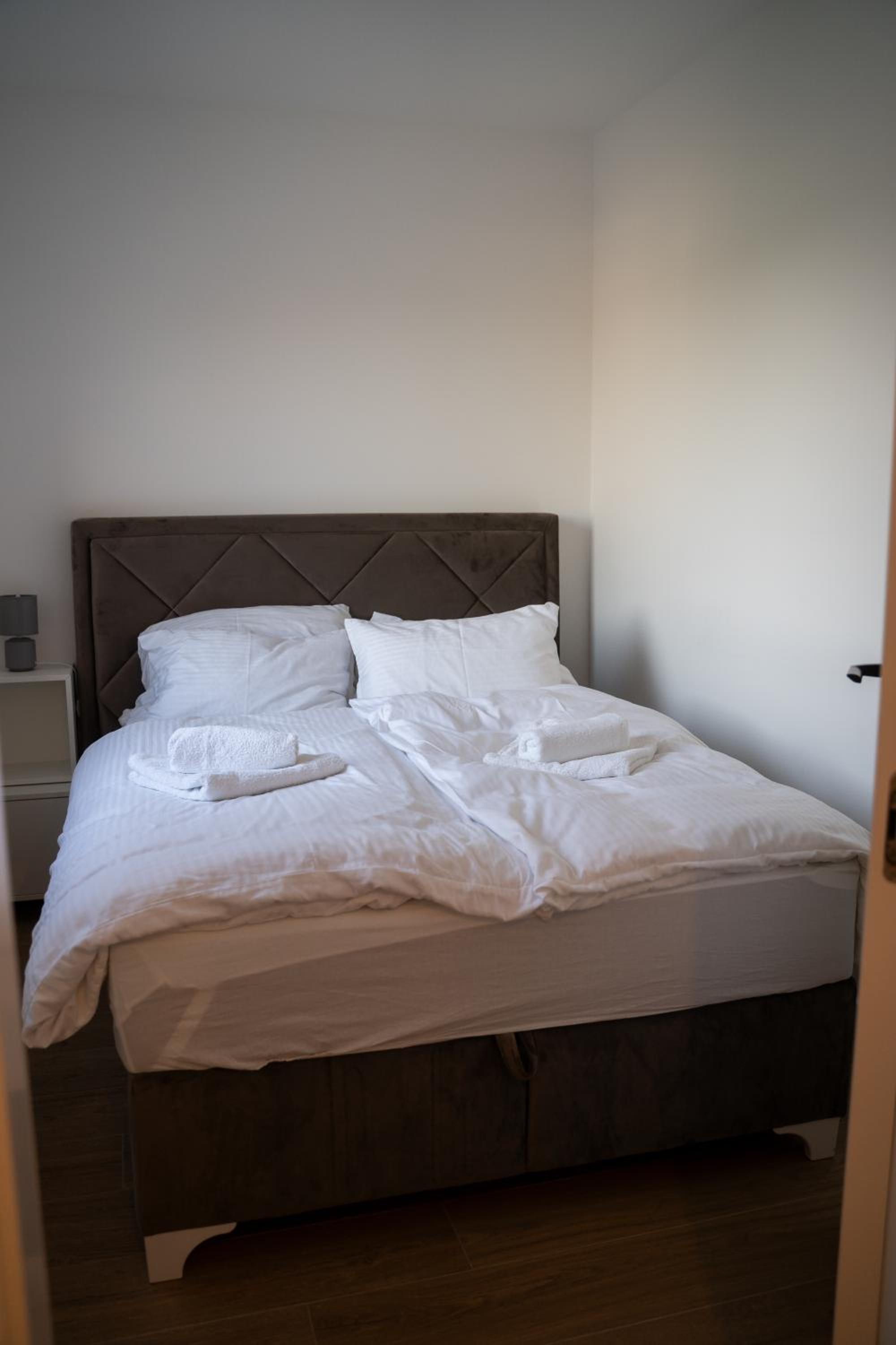 Apartmani Laketić
