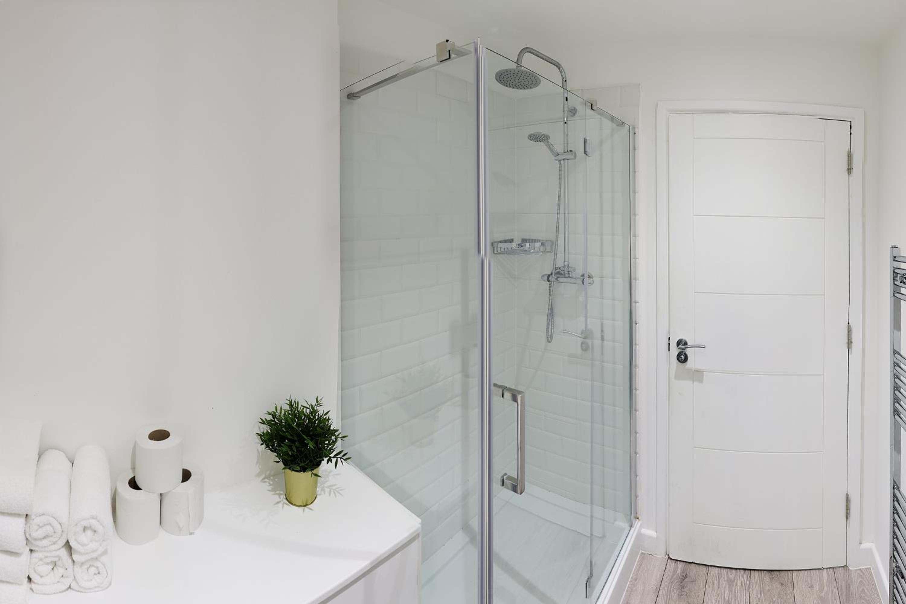 Hampton Suites Serviced Apartments