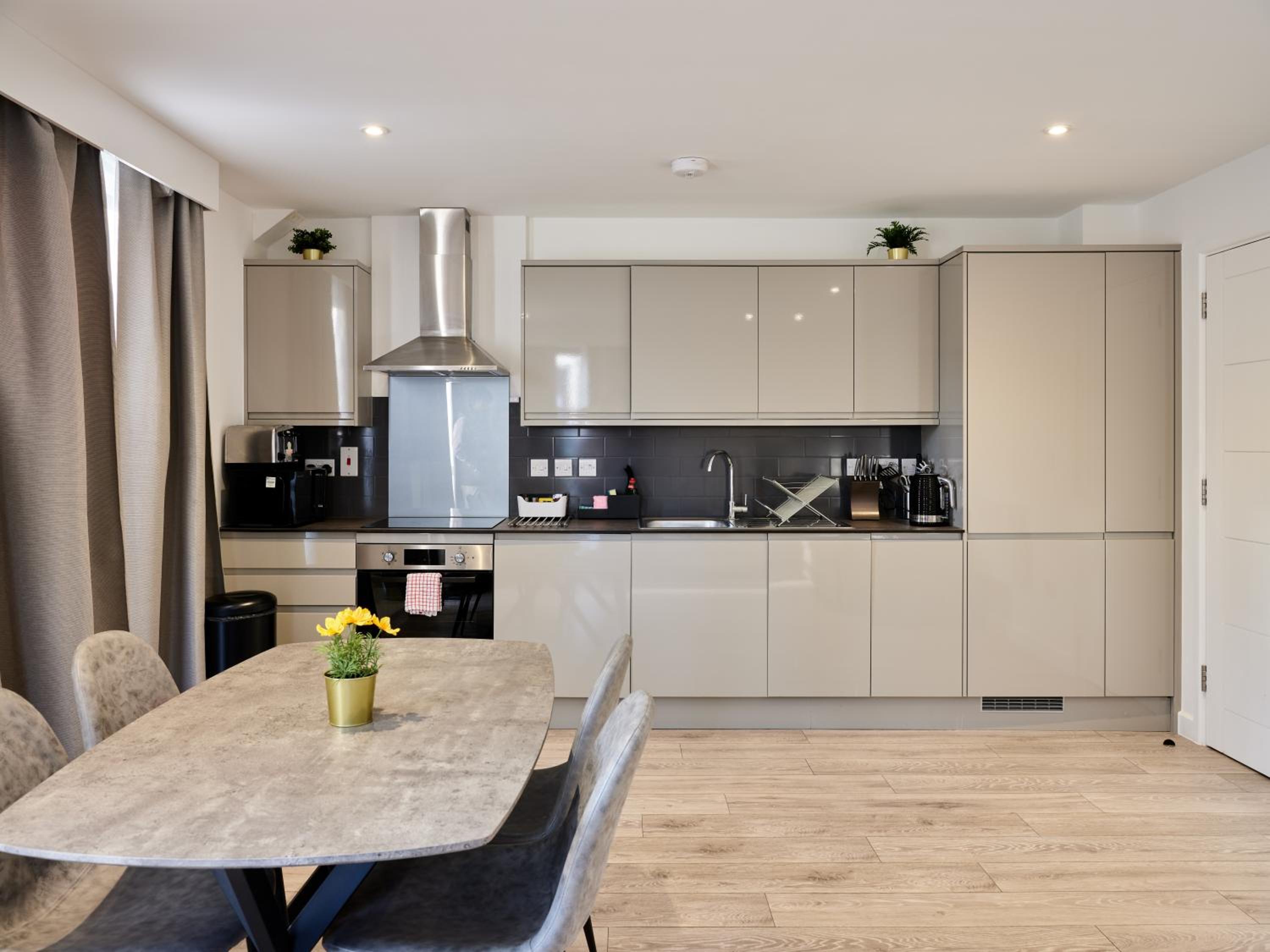 Hampton Suites Serviced Apartments