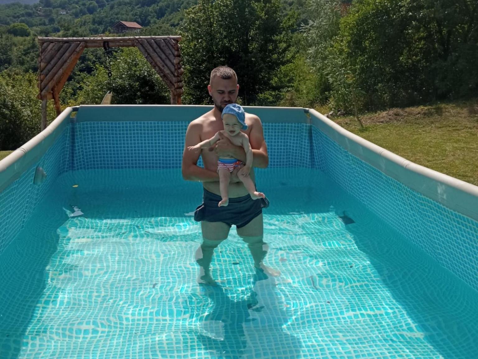 Dušanovac Panorama House - veliko dvoriste, 2 rostilja, pogled na Rasku
