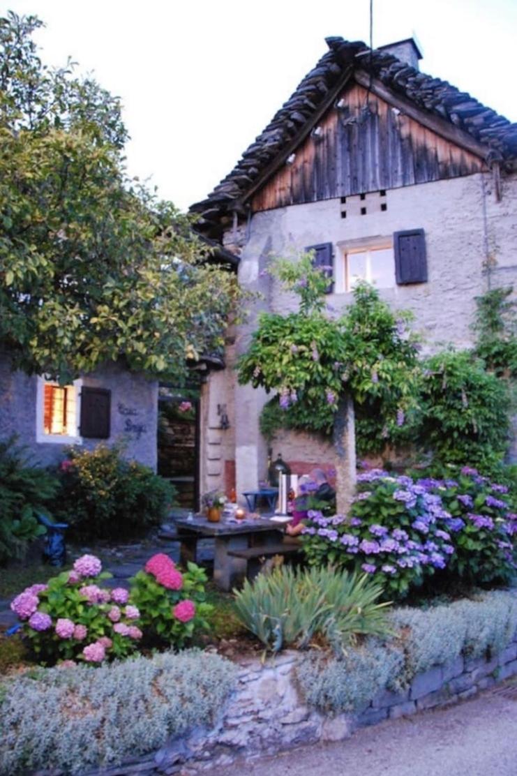 Casa Bruja Tradizionale Rustico Ticinese