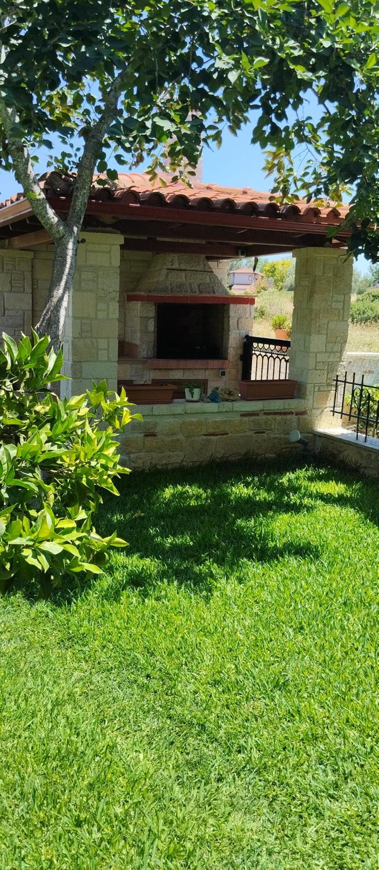 Rodiola House