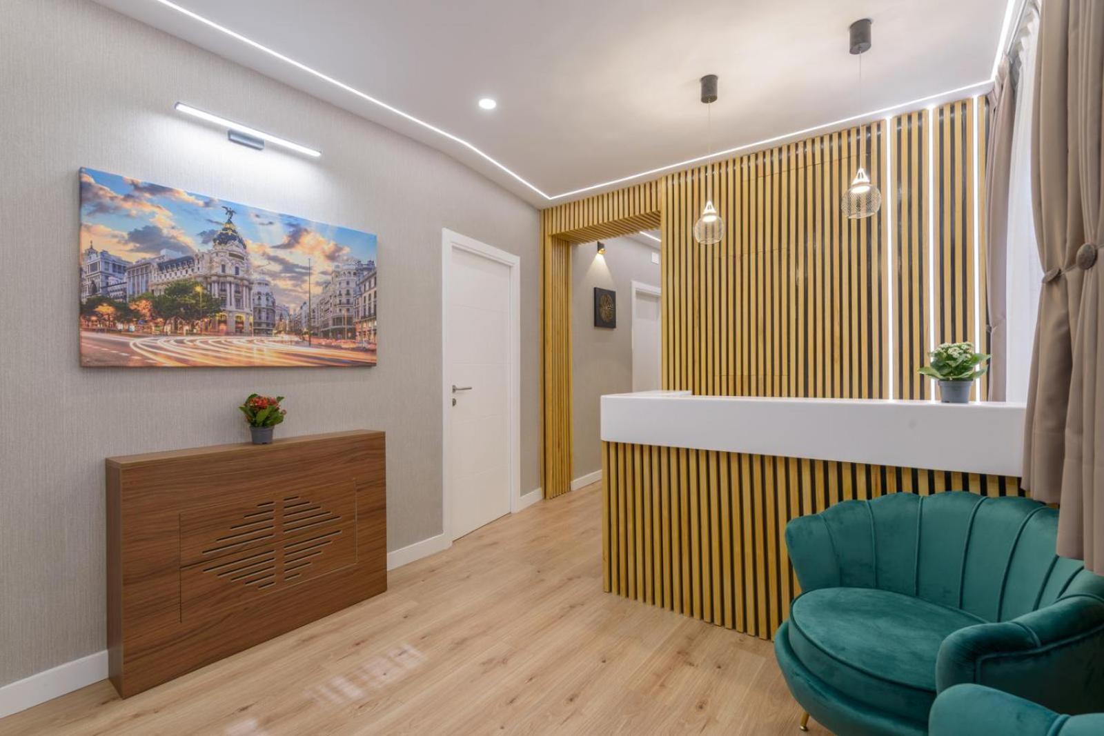 Hostal Sun Gate