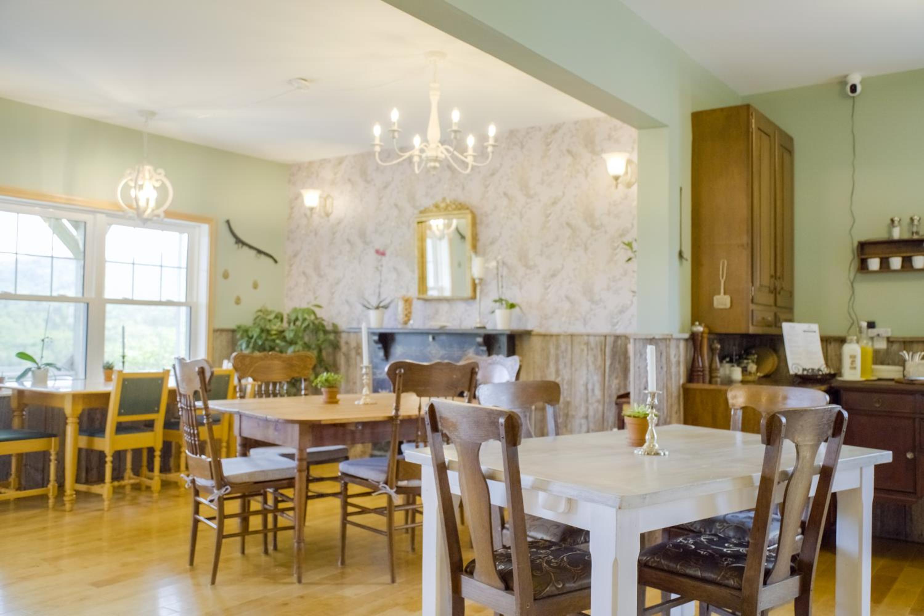 Chanterelle Inn & cottages