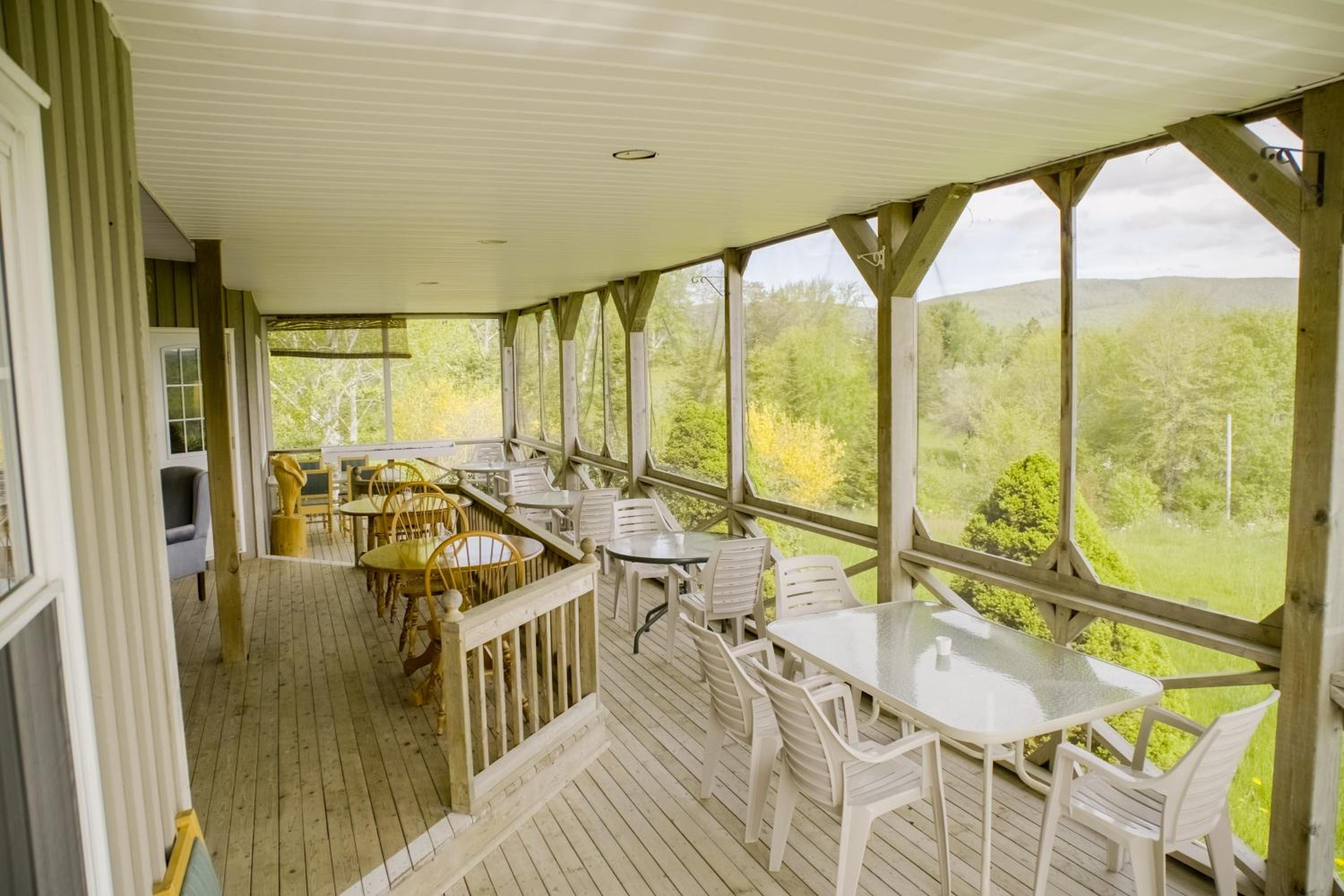 Chanterelle Inn & cottages