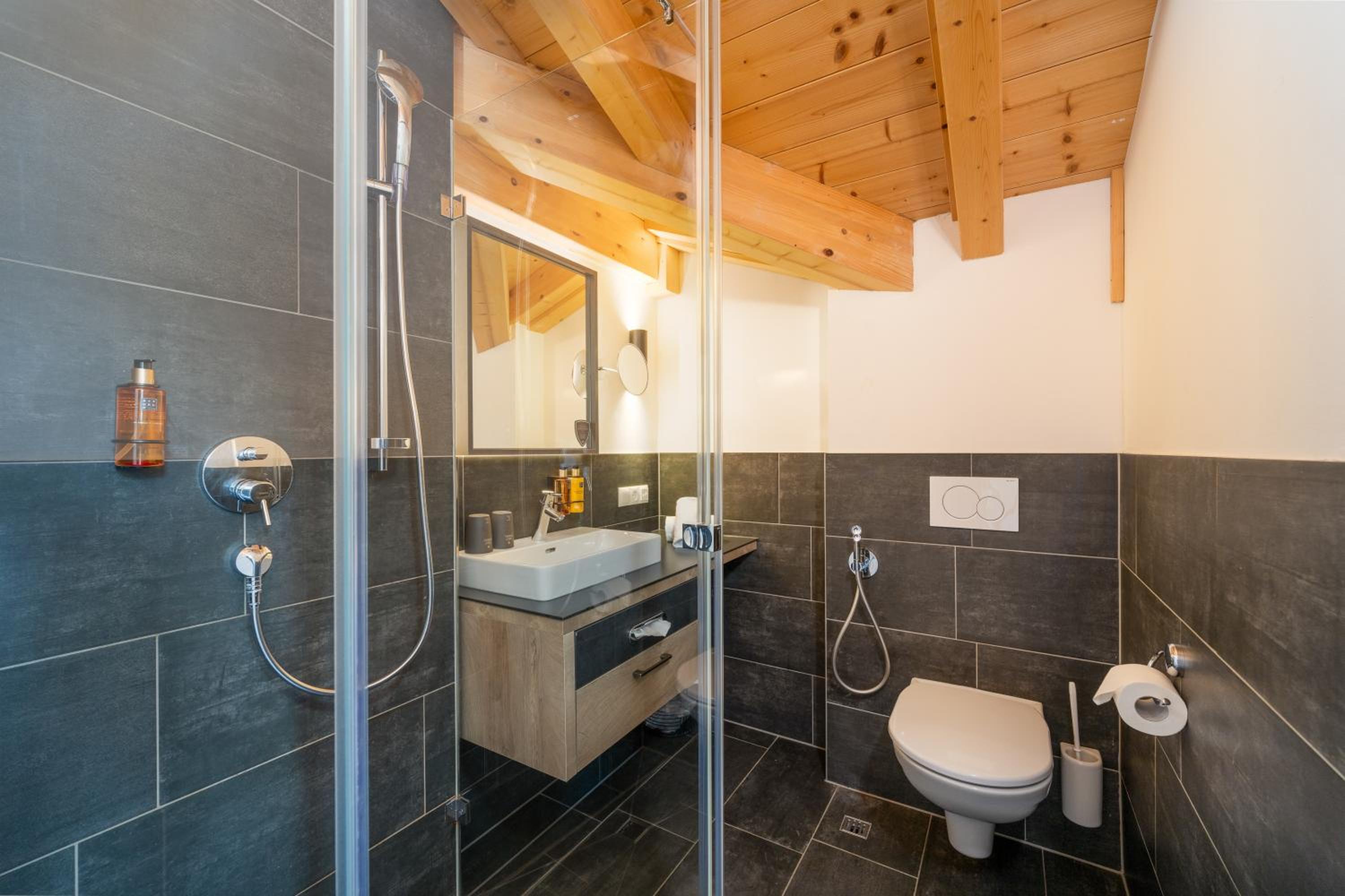 24 by AvenidA - Mountain Residence