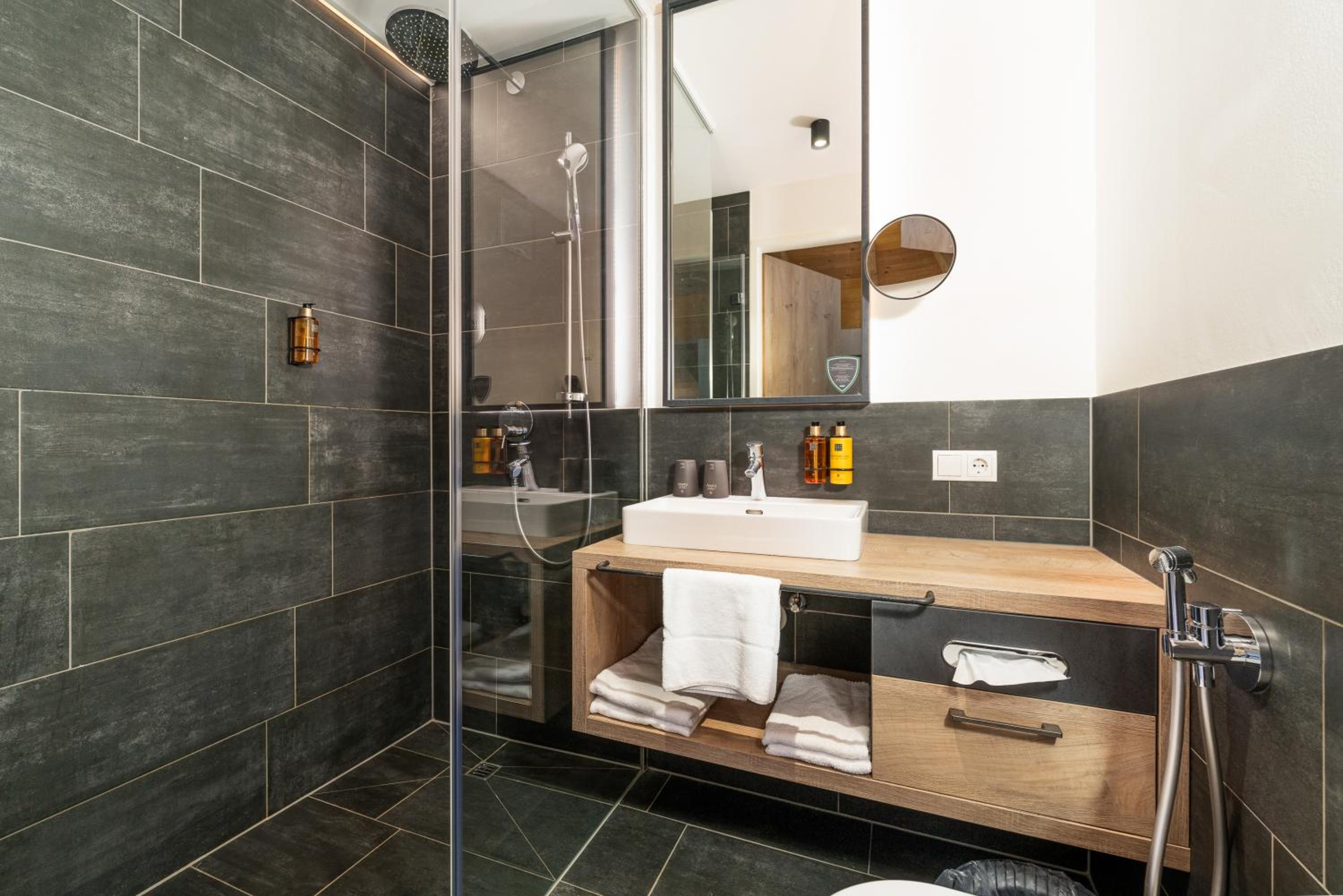 24 by AvenidA - Mountain Residence