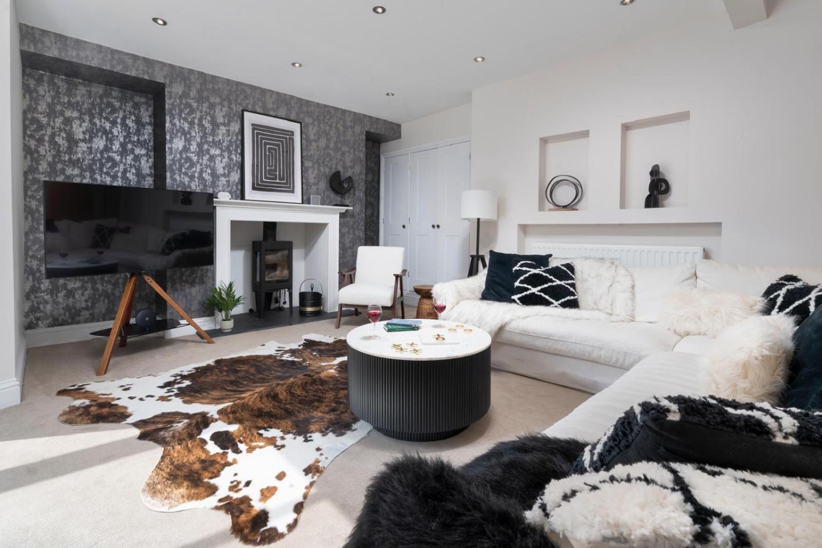 Rosemount Lake District Townhouse with Hot Tub - Ridgestone view 5