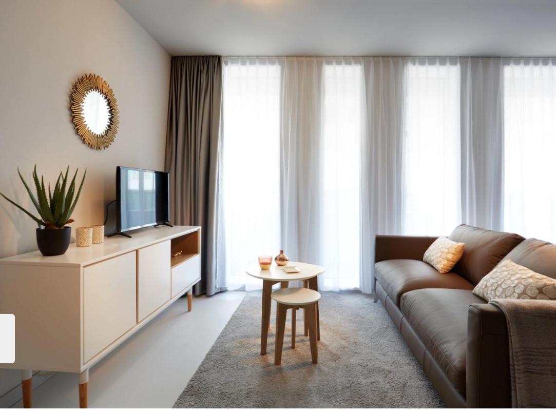 Contemporary Cosy Central Studio in Nyon - RM8
