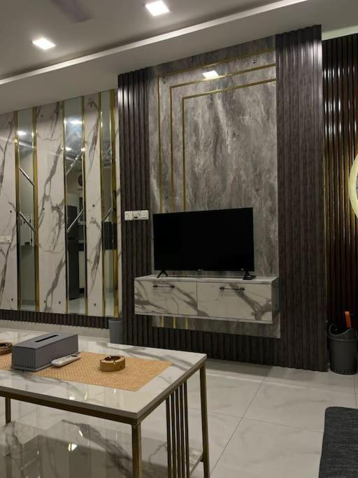 Reflection by Peviani-1bedroom Apartment view 3