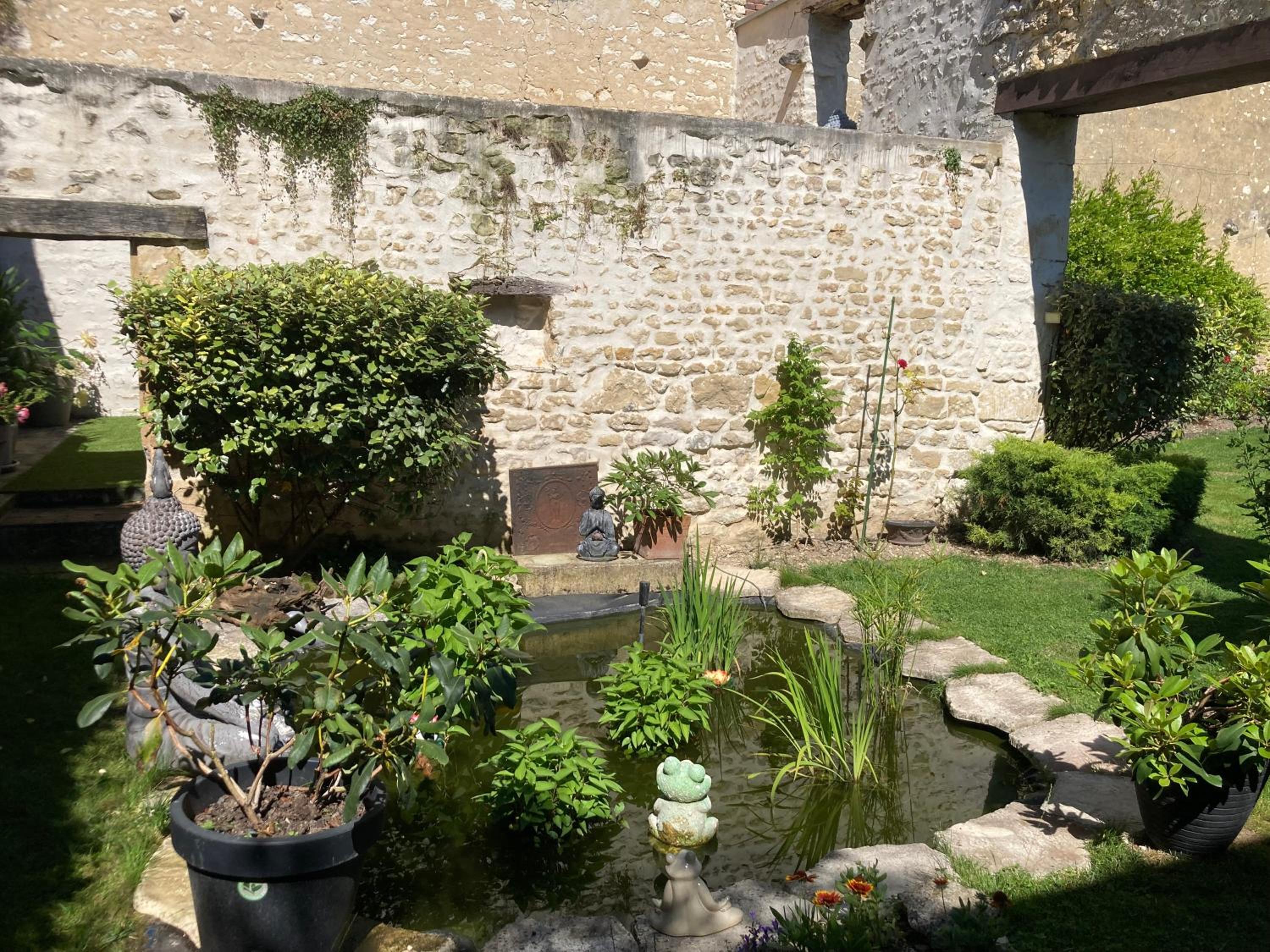 Photo 10