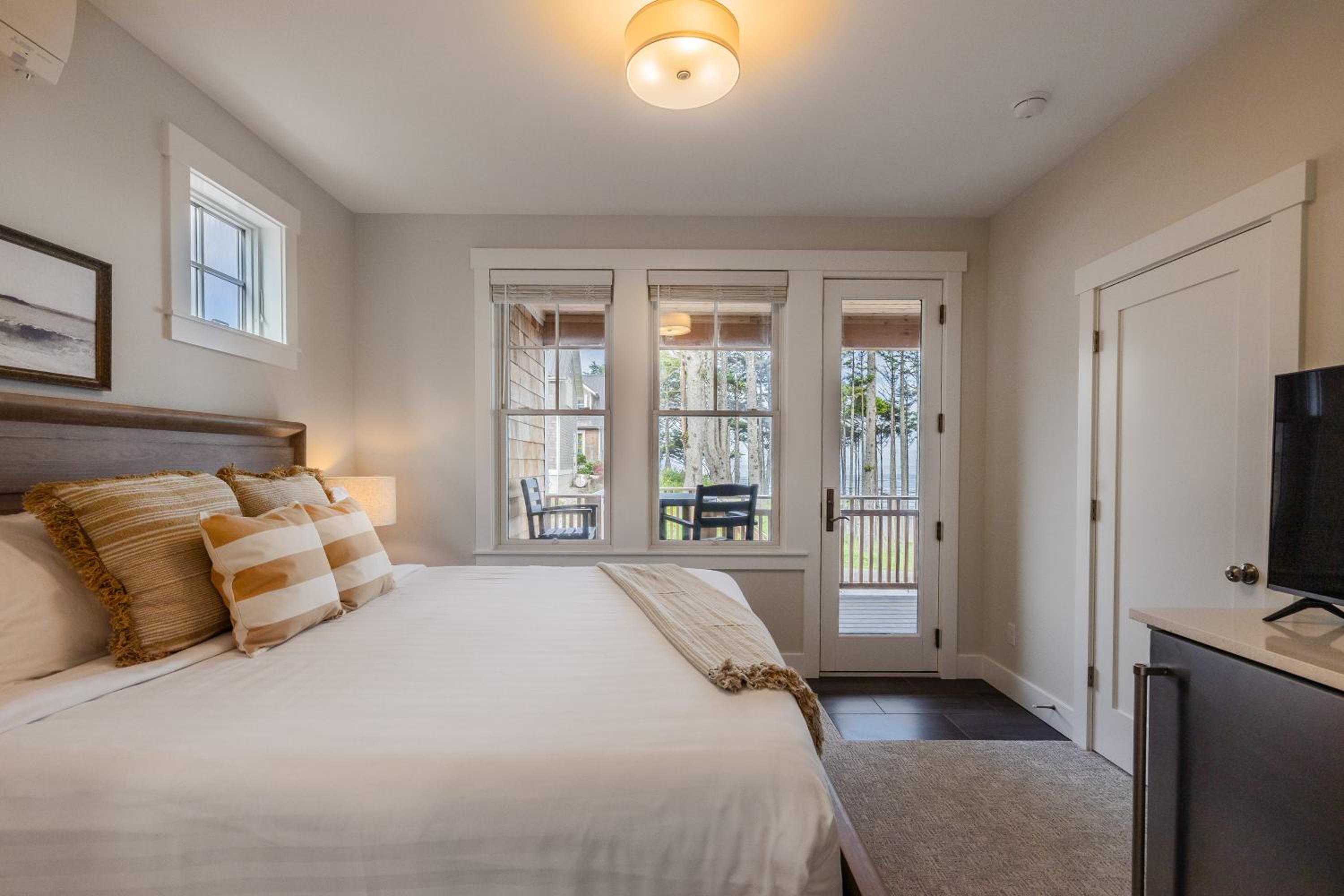 Sunset Boulevard by Seabrook Hospitality