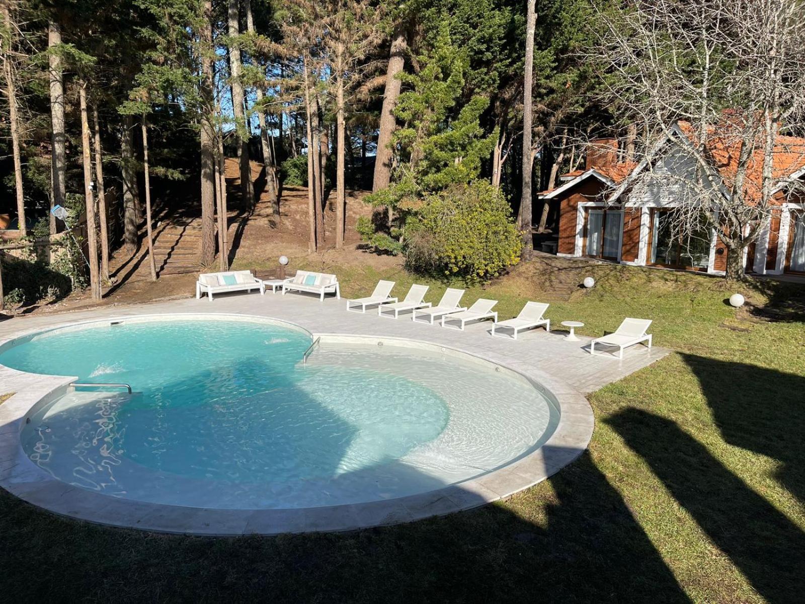Punta Cerezo Apart