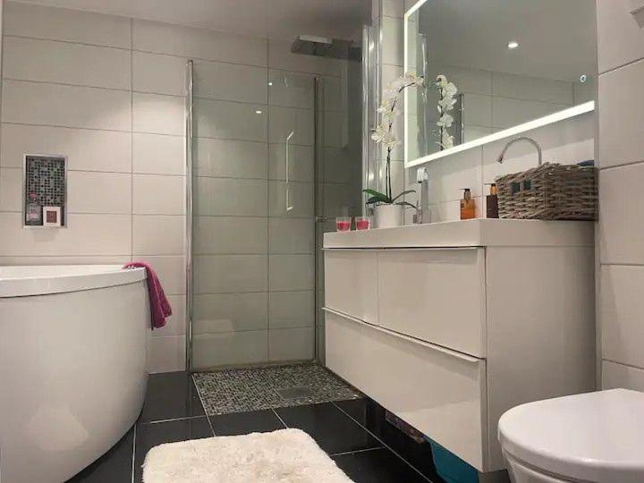 Privat rom med dobbeltseng sentralt på grunerløkka view 5