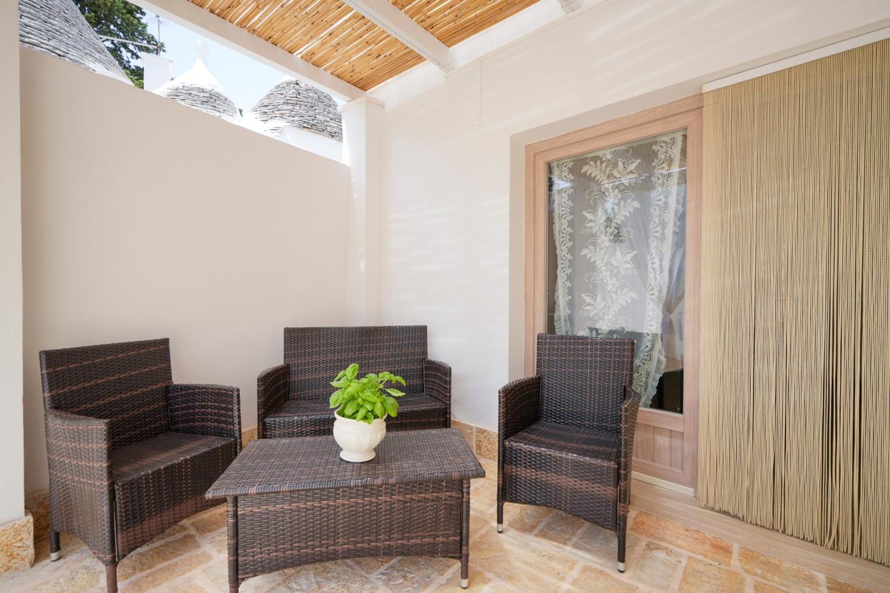 GuestHost - Casa Magnolie - Lovely Apartment in Trullo view 3