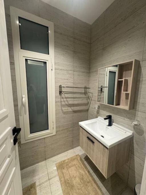 3-bedroom apartment, smart entry, ground, in Almajdiah-127
