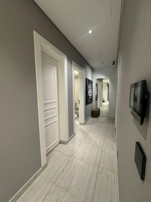 3-bedroom apartment, smart entry, ground, in Almajdiah-127