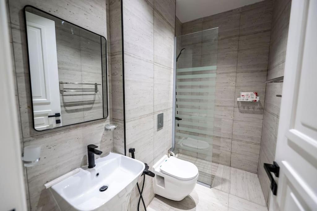3-bedroom apartment, smart entry, ground, in Almajdiah-127