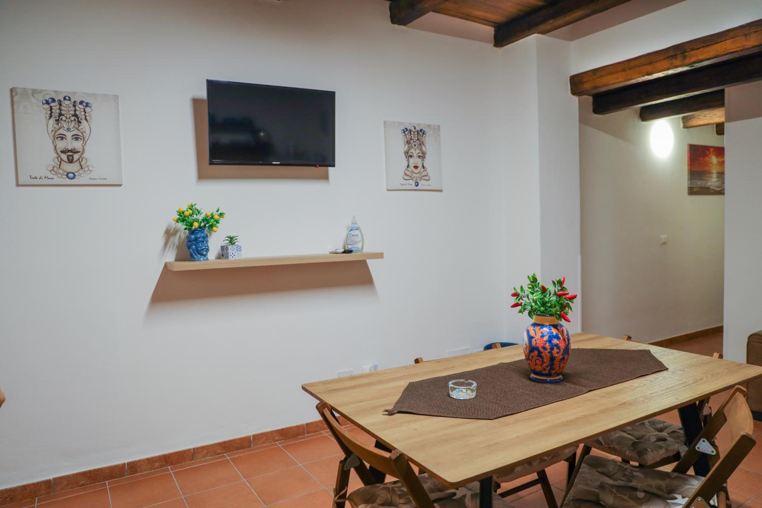 La Folkloressa Apartments view 2