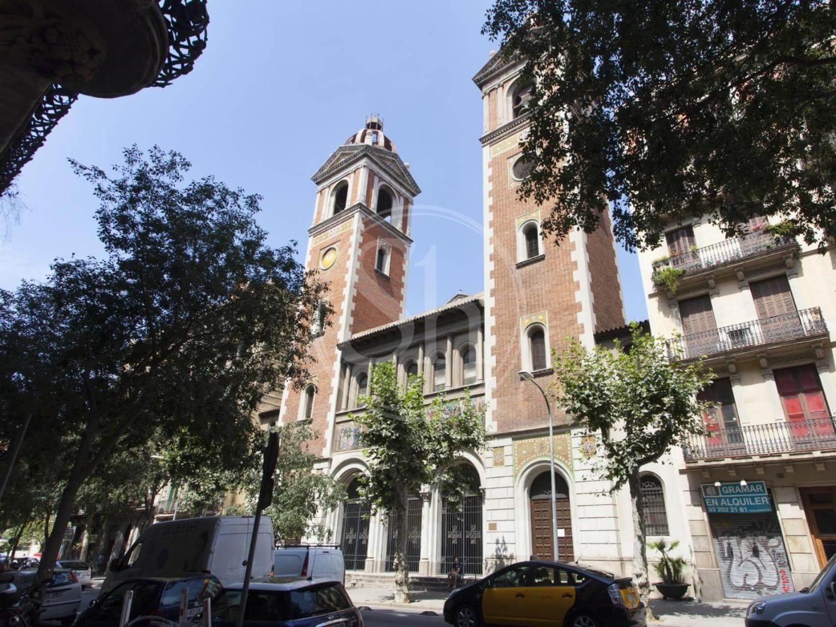 Bonito apartamento en el Eixample