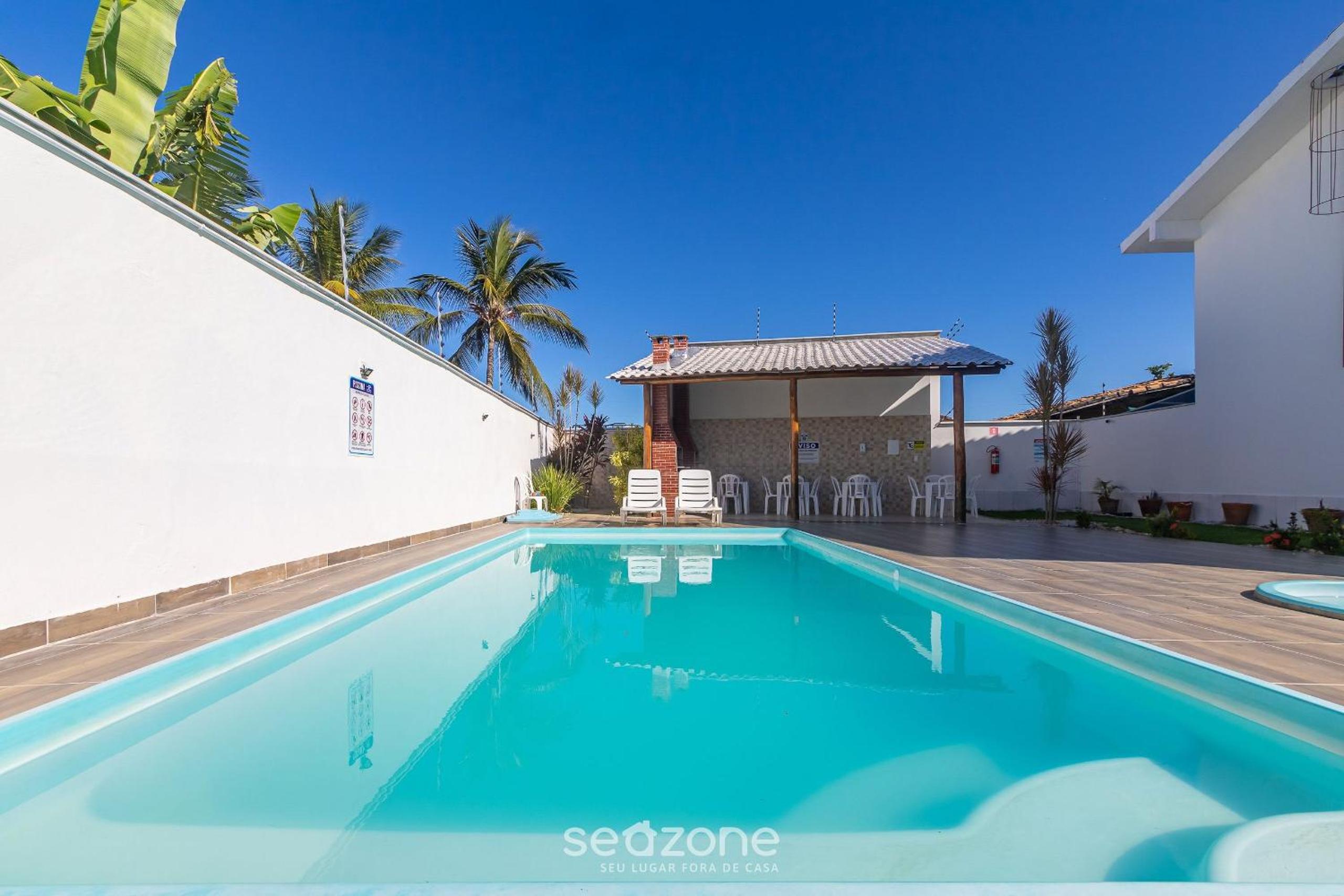 Elegant Duplex w Sw. Pool 280m fr the Beach PRM007