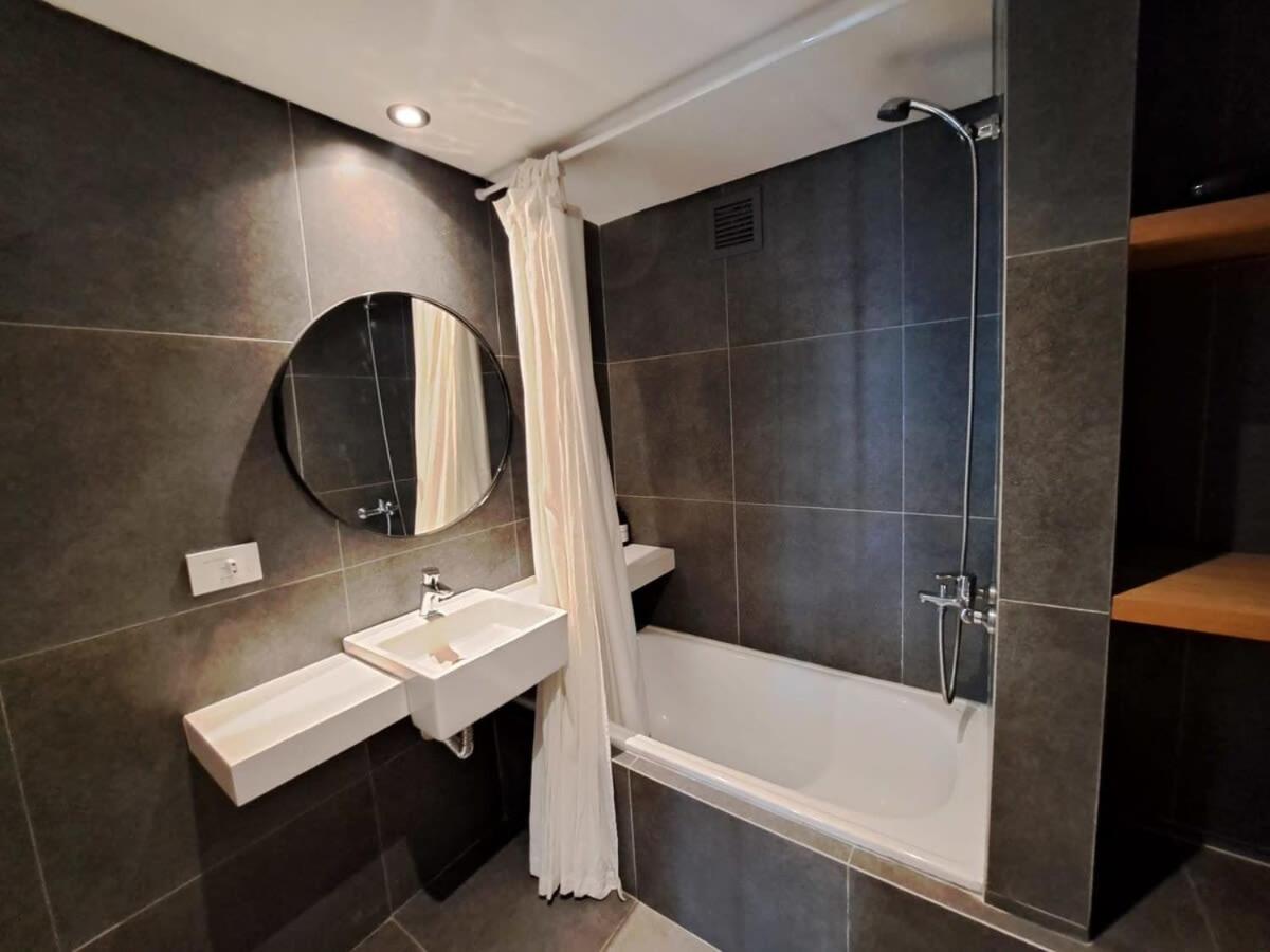 Floripa - Modern 1-bedroom apartment in Palermo