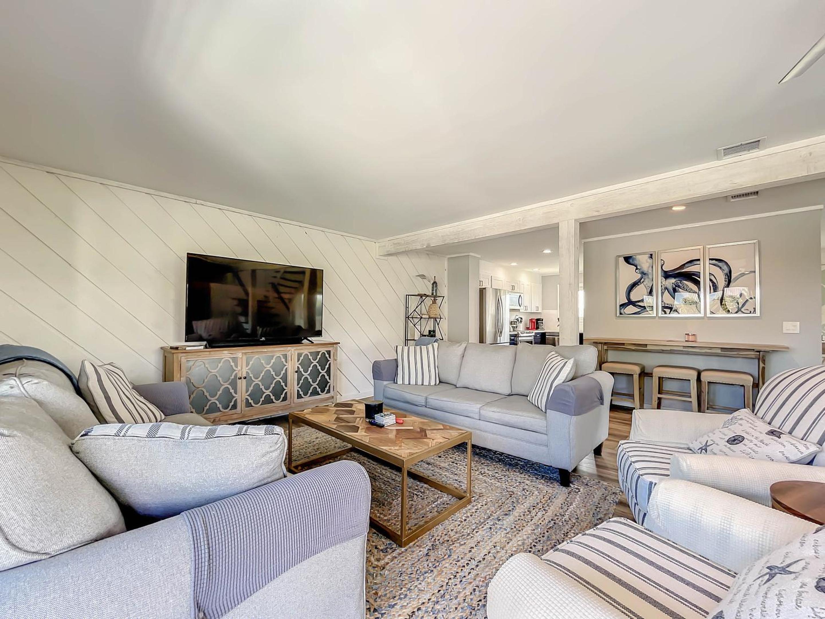 Octopus Garden A Luxurious Townhome Overlooking Pool Ocean Views
