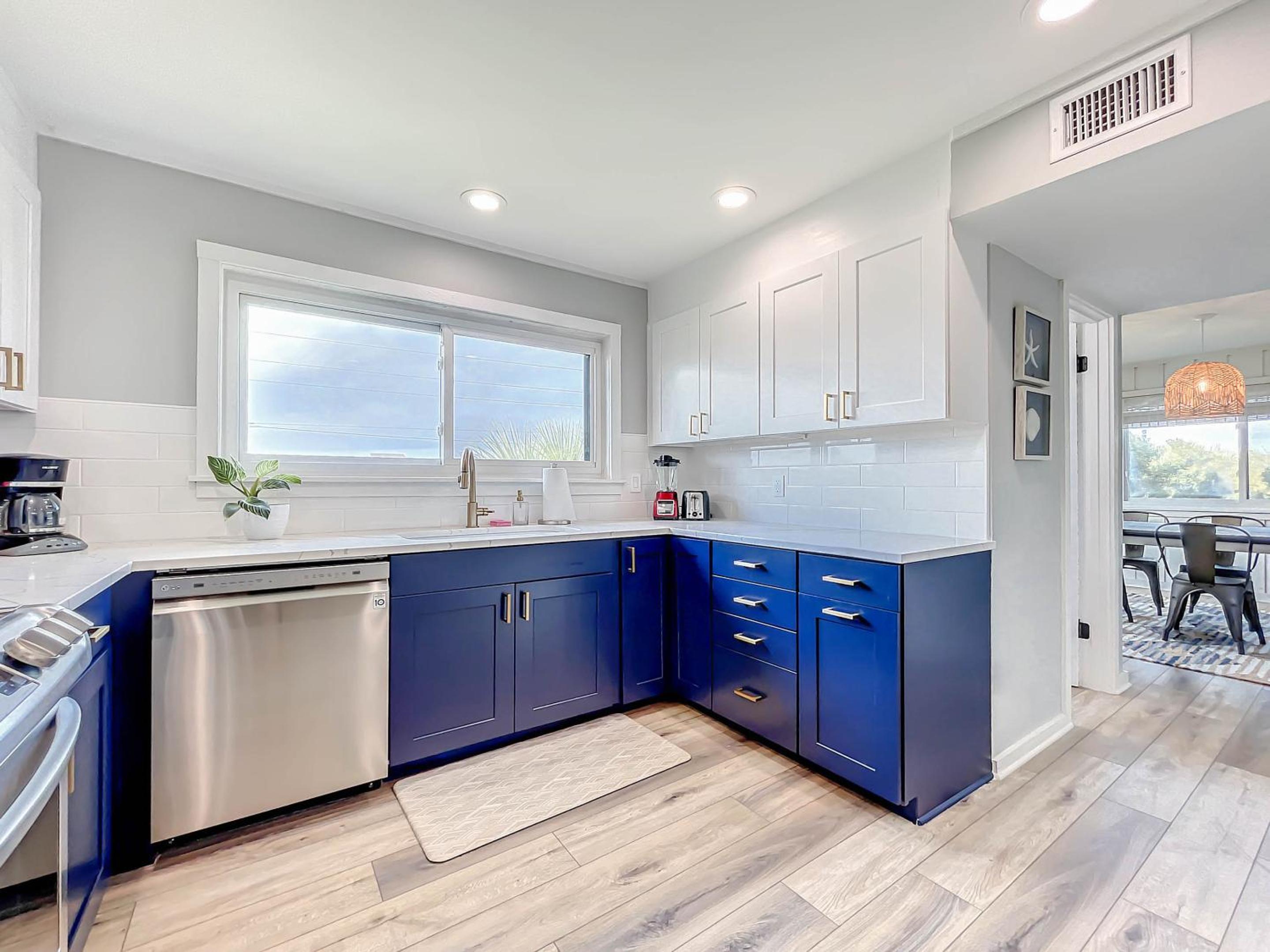 Octopus Garden A Luxurious Townhome Overlooking Pool Ocean Views