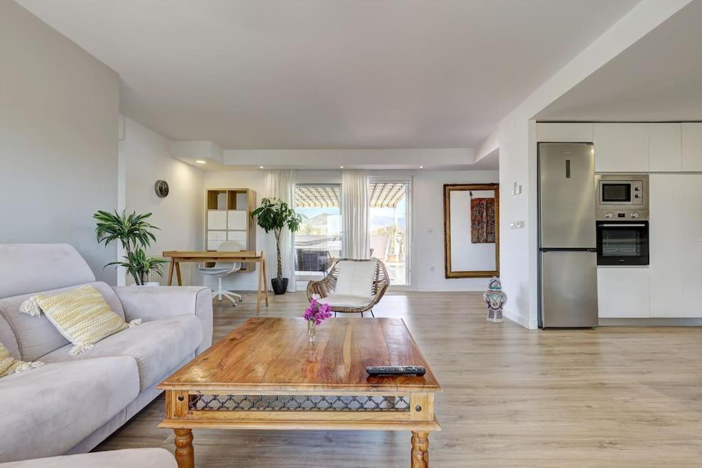 Exquisite Penthouse in Guadalmina, Marbella