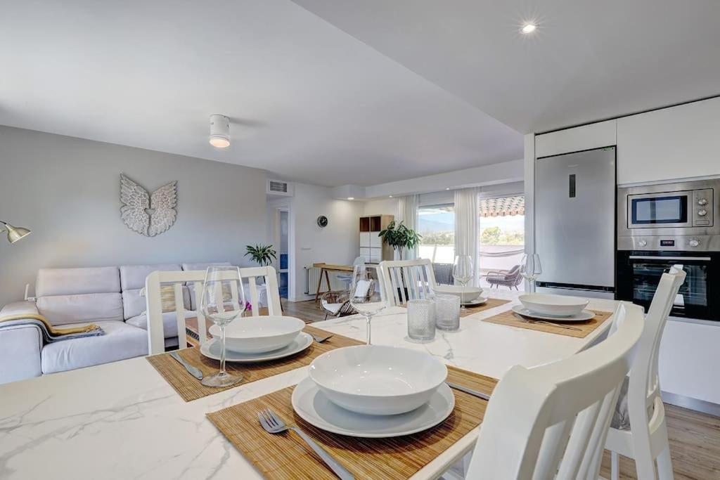 Exquisite Penthouse in Guadalmina, Marbella