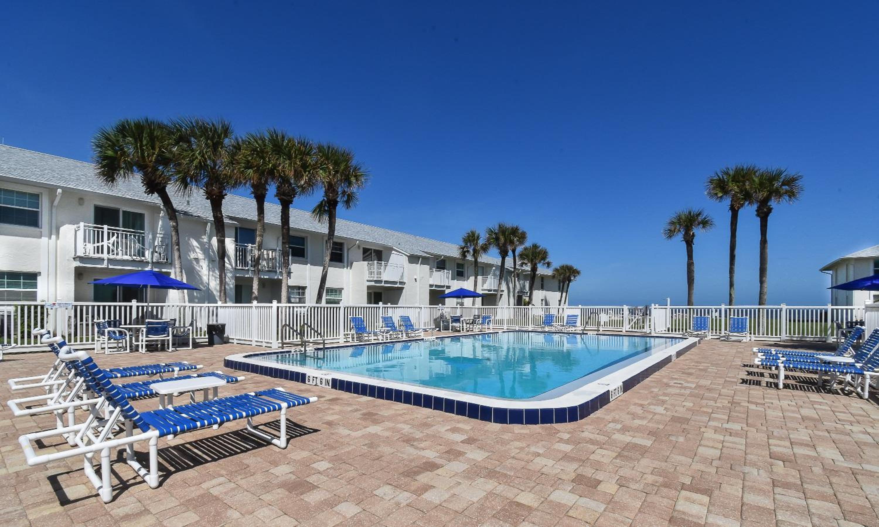 Colony Beach Club 138- Ground Level Oceanfront view 4