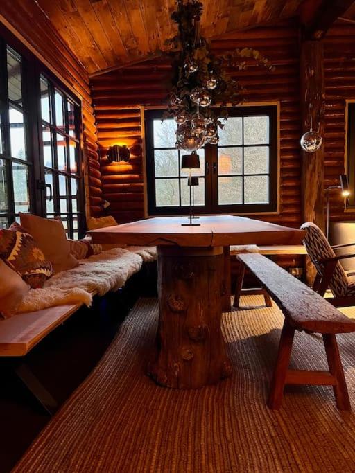 Woods-hottub & AC