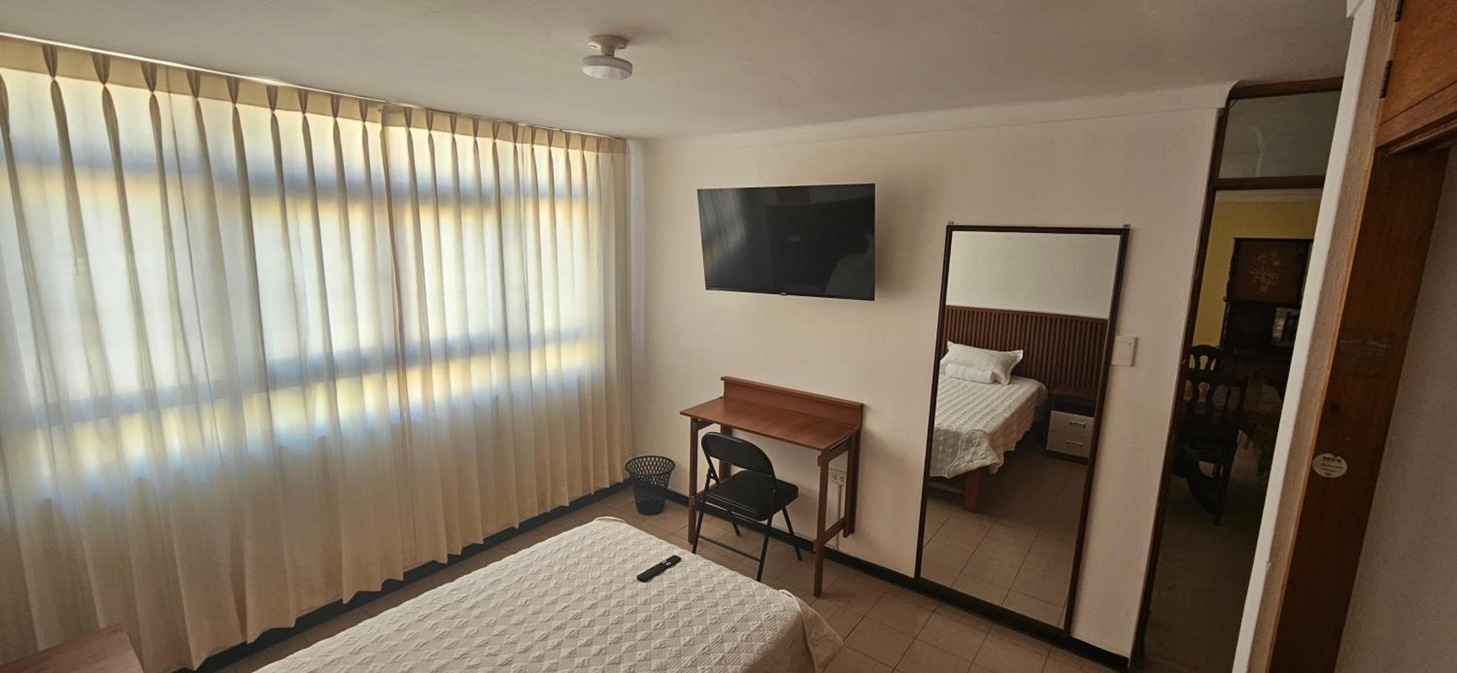 Habitación Privada en el Centro view 2