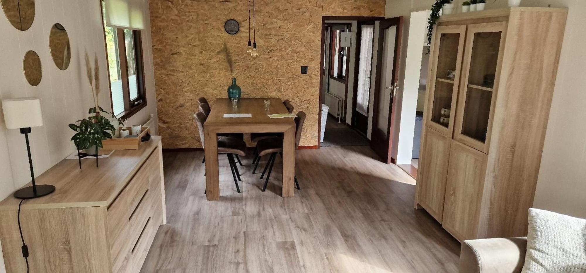 DUSHI27 Chalet met zwembad op familiecamping De Vossenburcht No Workers allowed view 5