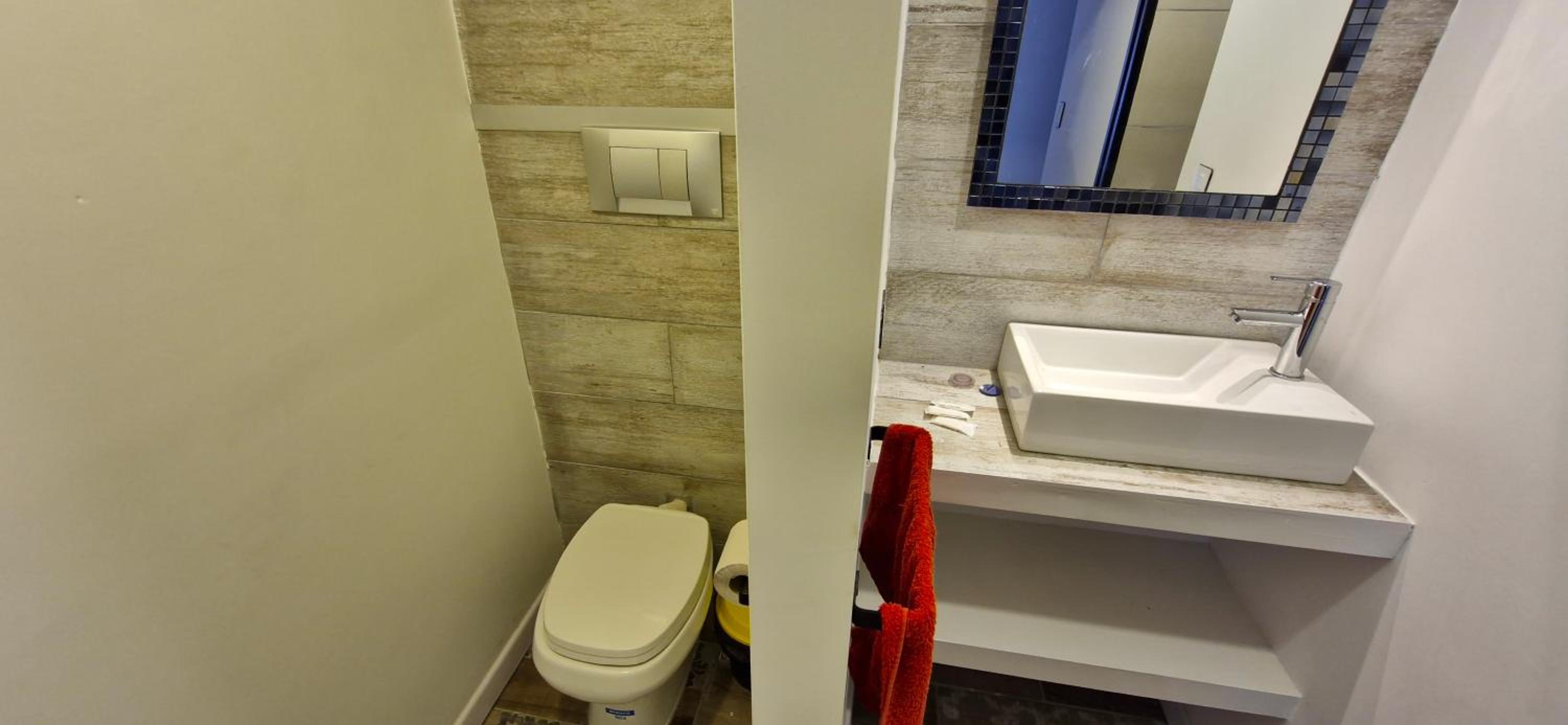 Vivisierras, Duplex de categoría centro Carlos Paz vista frente al lago, 3 dormitorios, 2 baños, acceso inteligente