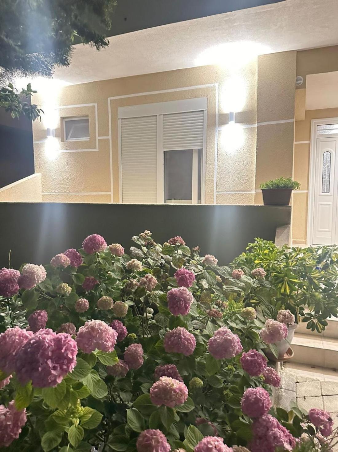 Room in Guest room - welcomen in Vila Sinomati - room 3