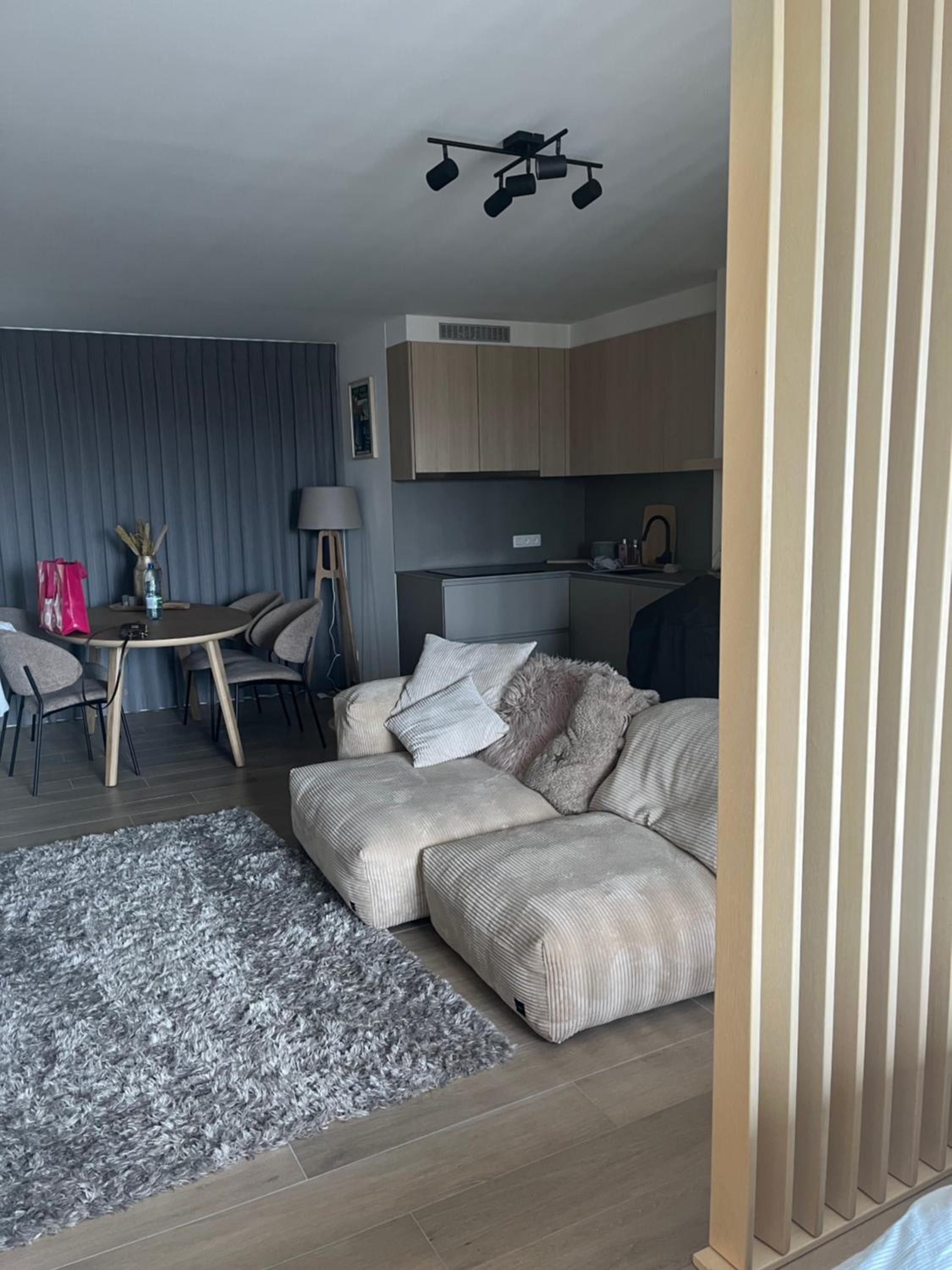 Penthouse studio voor 2 met 2 ruime terrassen op 6 min wandelen van het strand van Oostende