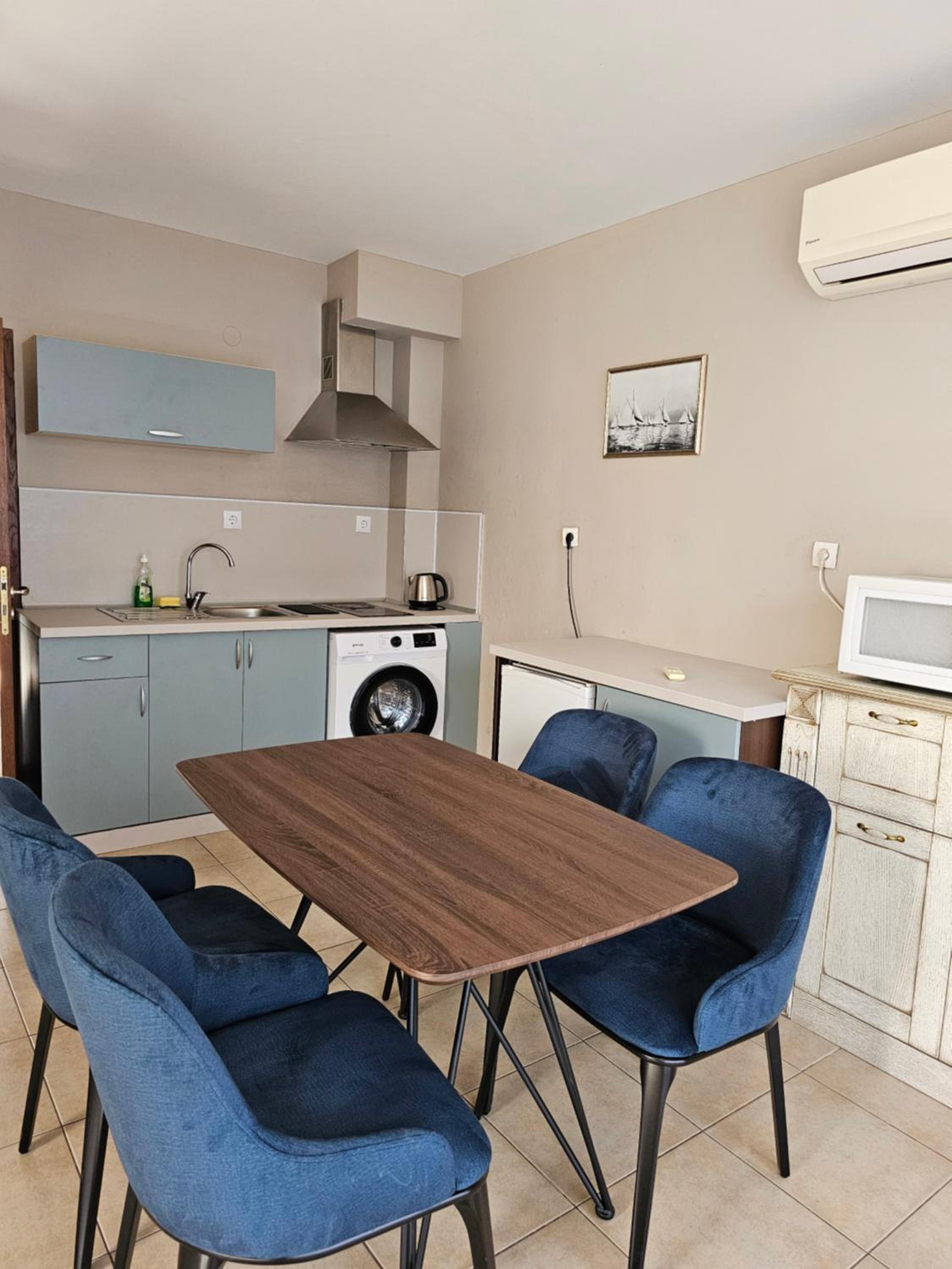 Kiara Apartments