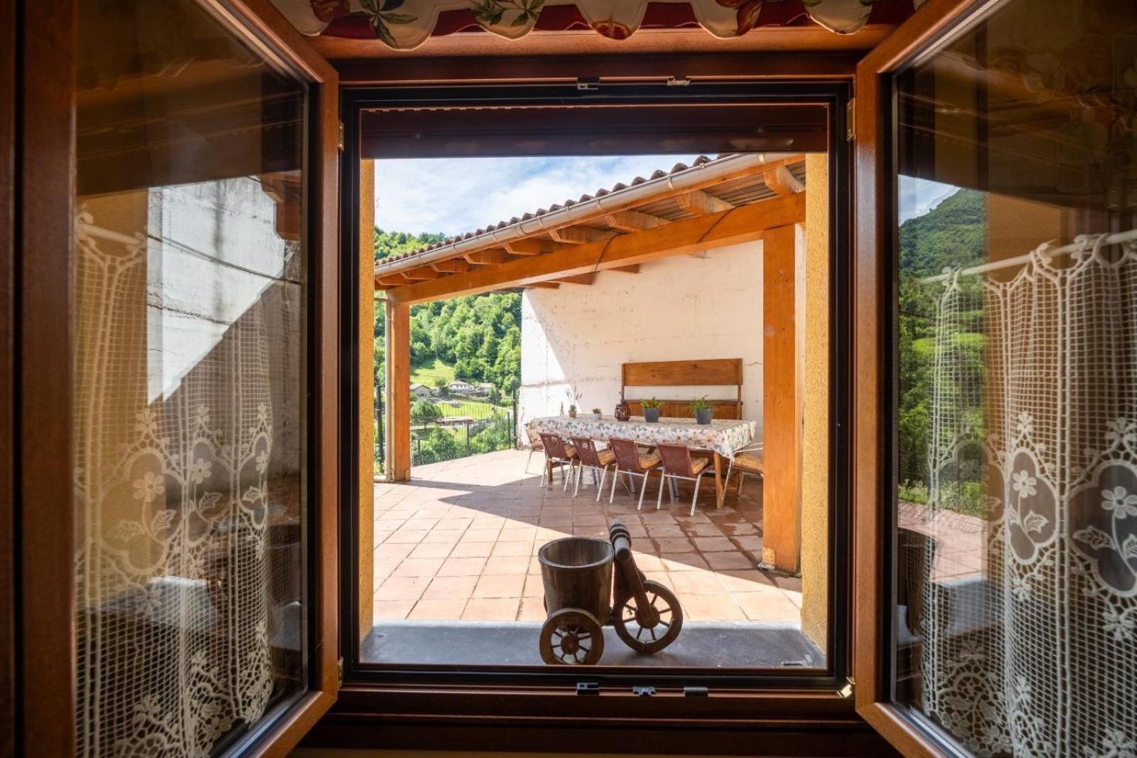 Casa en Campo de Caso view 3