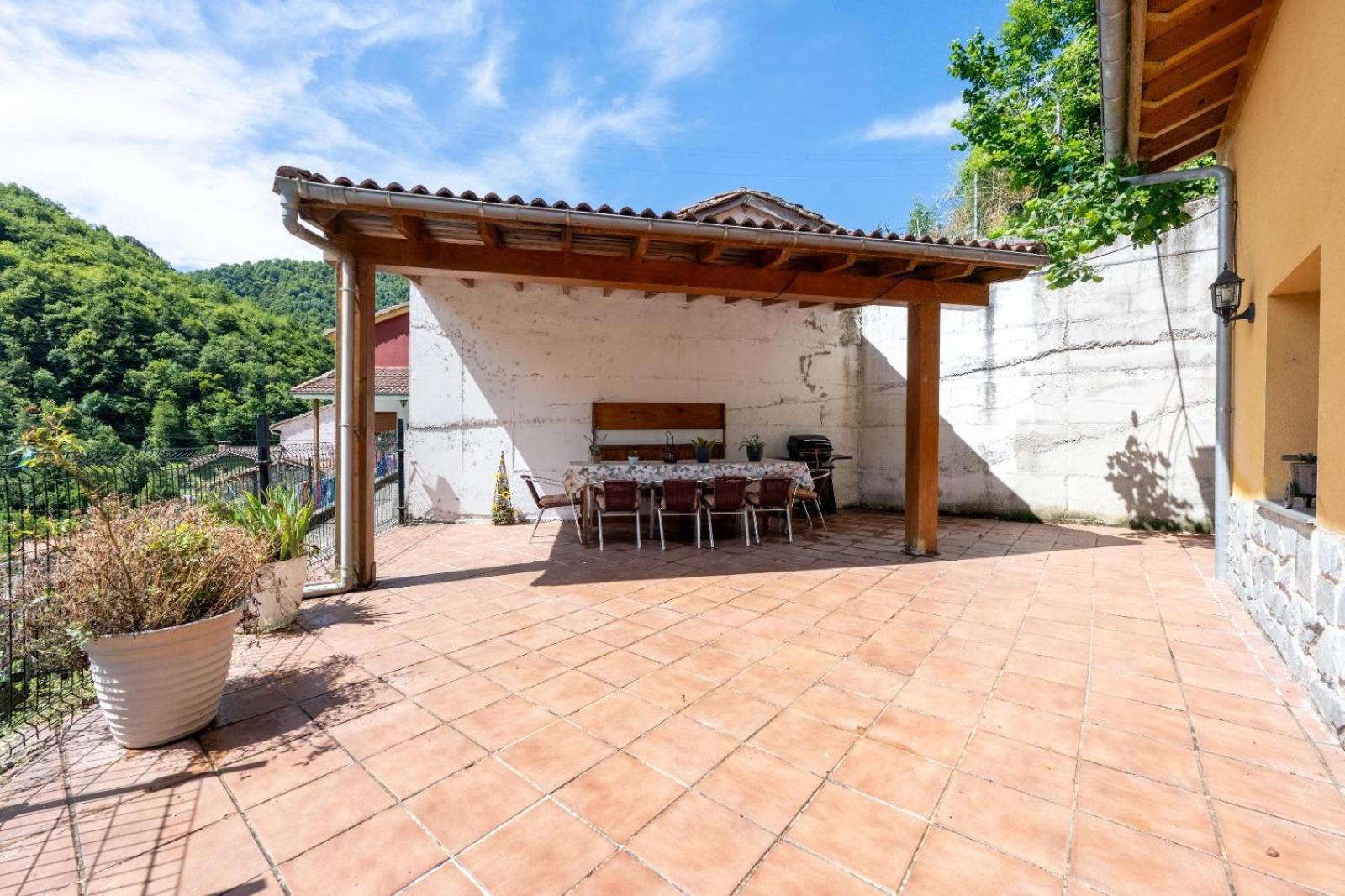 Casa en Campo de Caso view 4