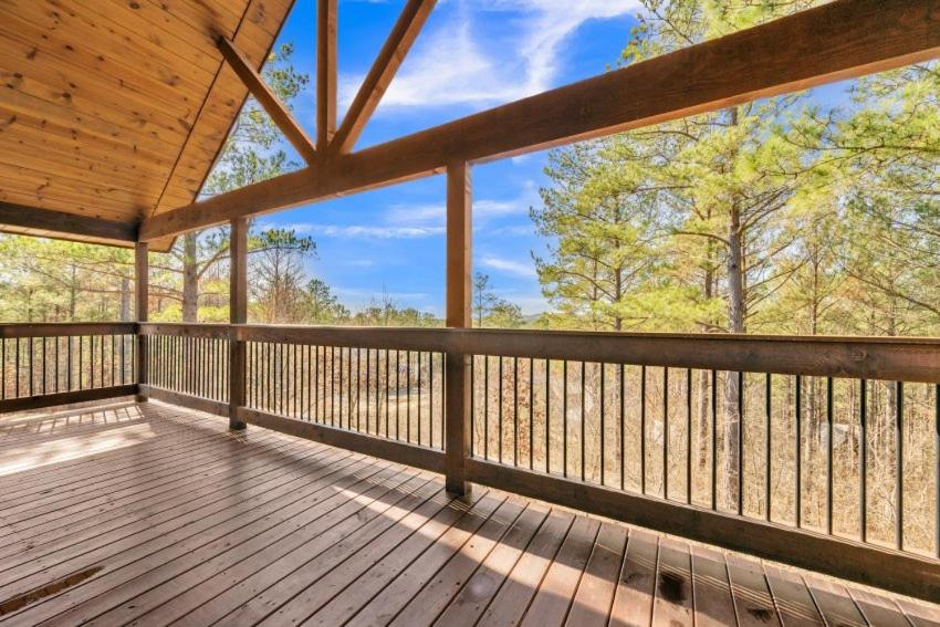 Magnolia Peak, Mountain View, Hot Tub, Sleeps 4 view 3