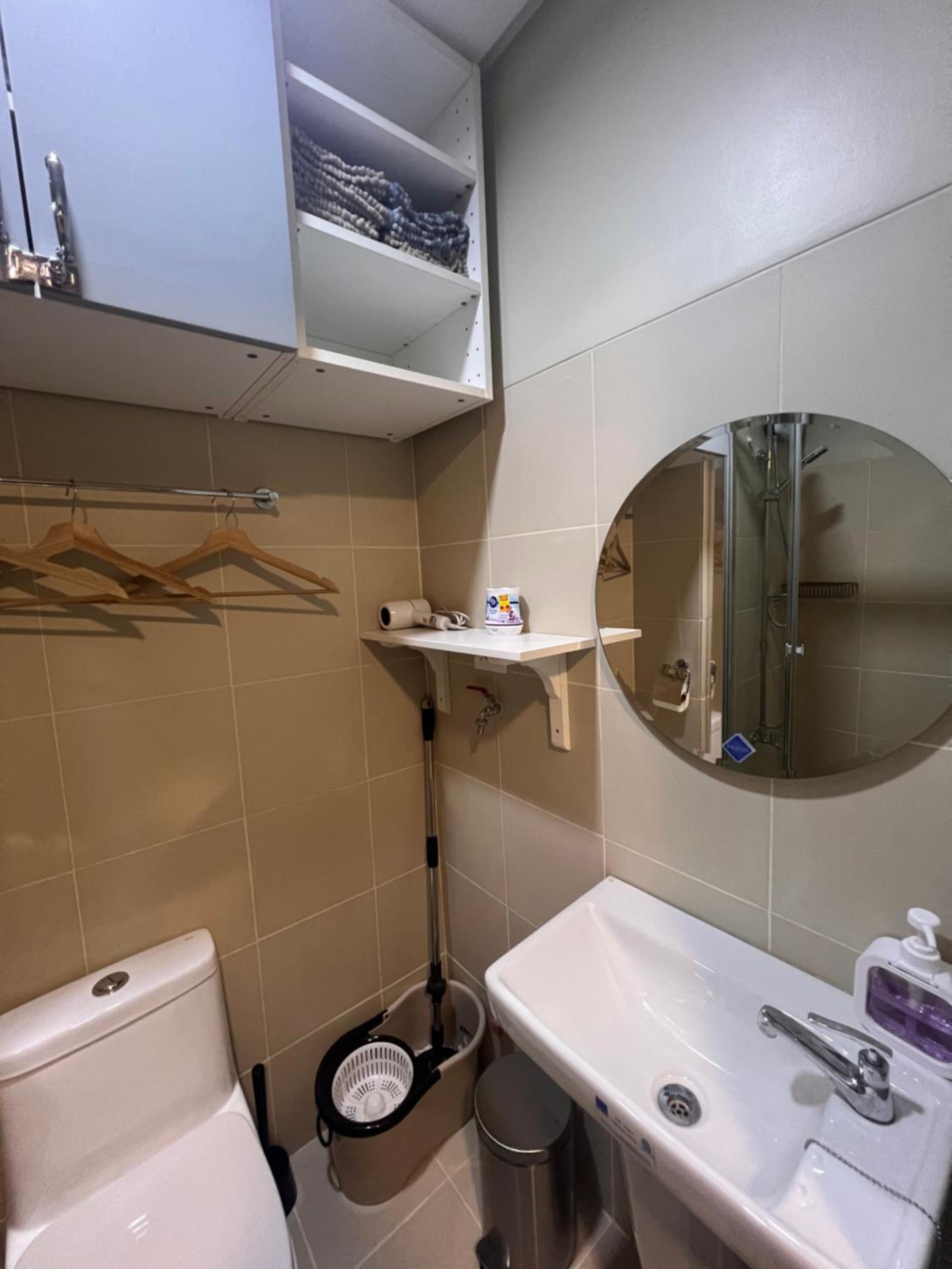 Stylish 1 Bedroom with Balcony Fame Residences Ps4 Wifi Netflix Amazon Disney view 4