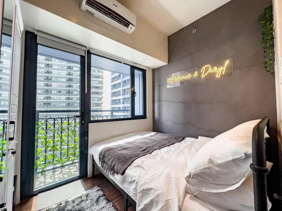 1BR Makati, Air Residences M003 view 5