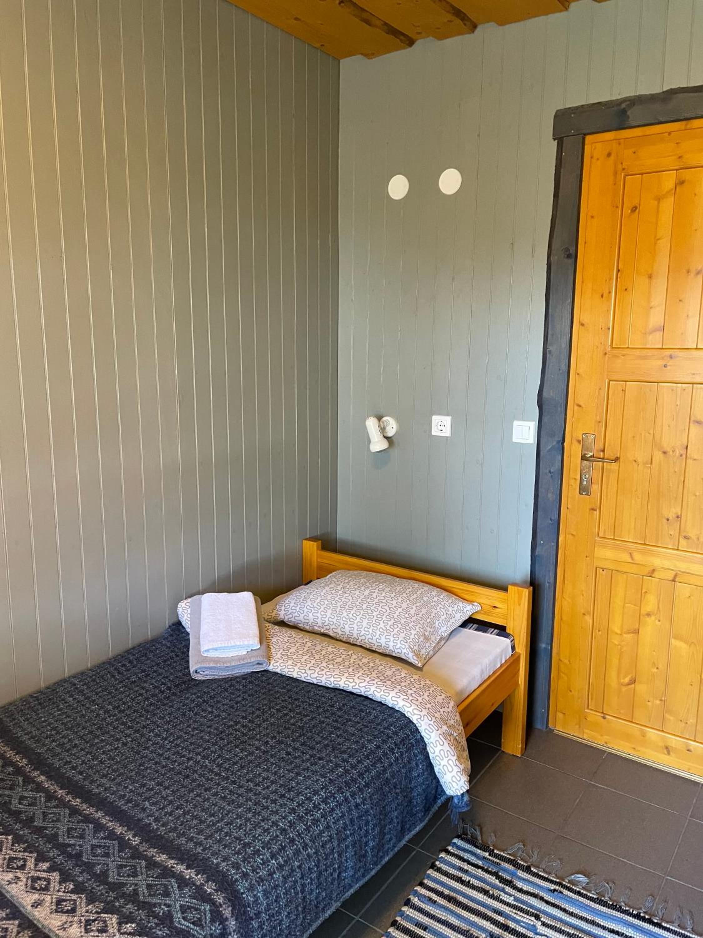 Hostel Kalameeste Maja